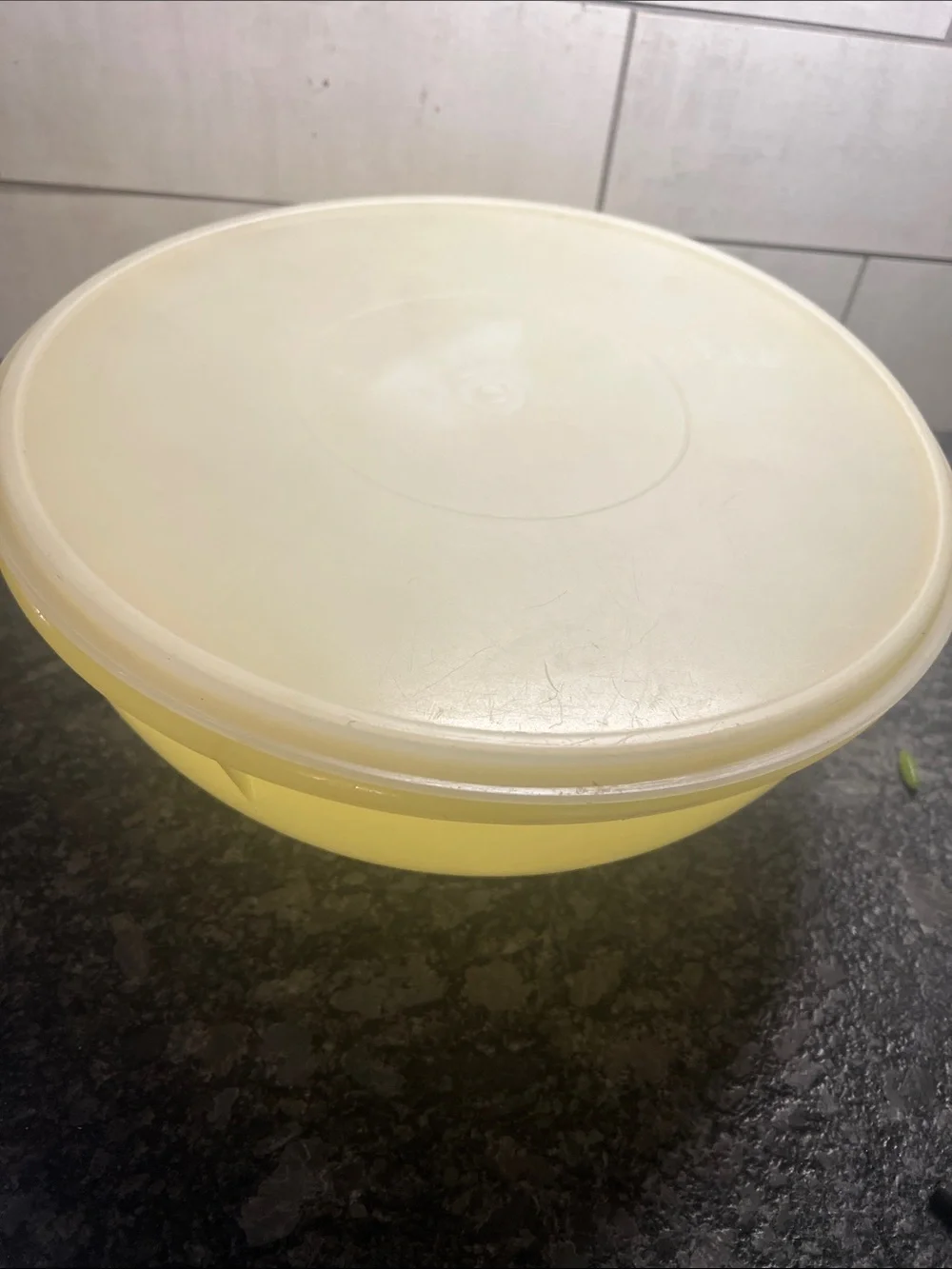 Tupperware Mix N Store Yellow Mixing Bowl with Lid - lovingly used. 26 cup